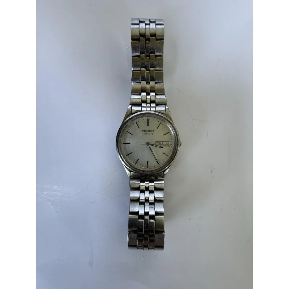 Seiko 7N43-8A30 Quartz Watch Men's Vintage 1990s Stainless Steel